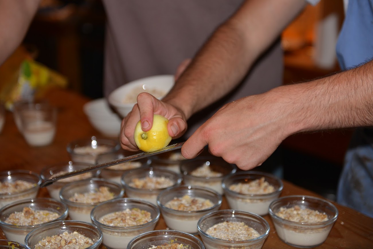 Lemon zesting